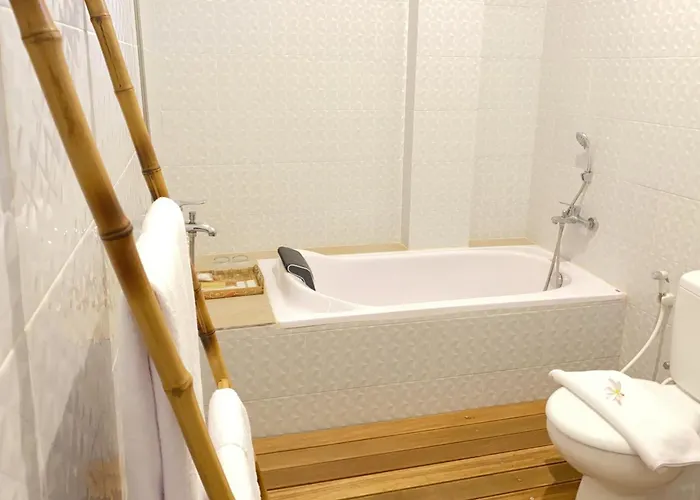 ホテル Mere Sea View Penida 4*
